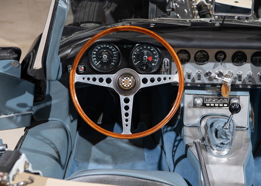 1961 Jaguar E-Type Series I Roadster (Outside bonnet lock) - Image 4 of 8