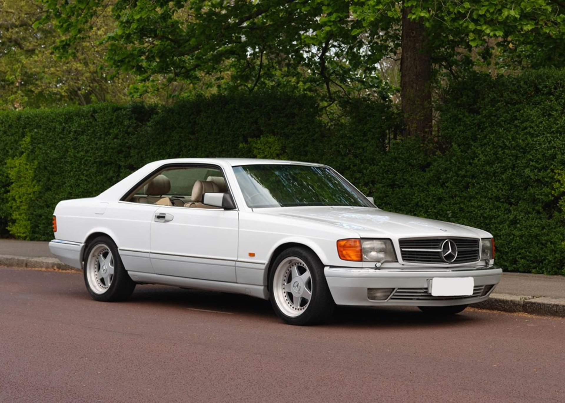 1990 Mercedes-Benz 1000/560 SEC - Image 5 of 9