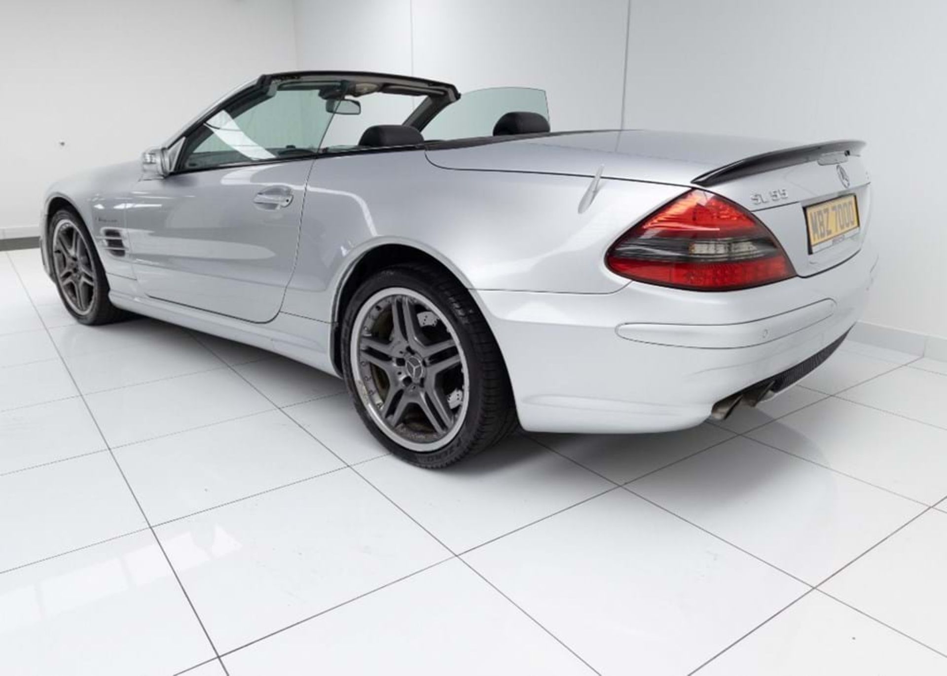 2006 Mercedes-Benz SL55 AMG F1 Performance Package - Image 4 of 9