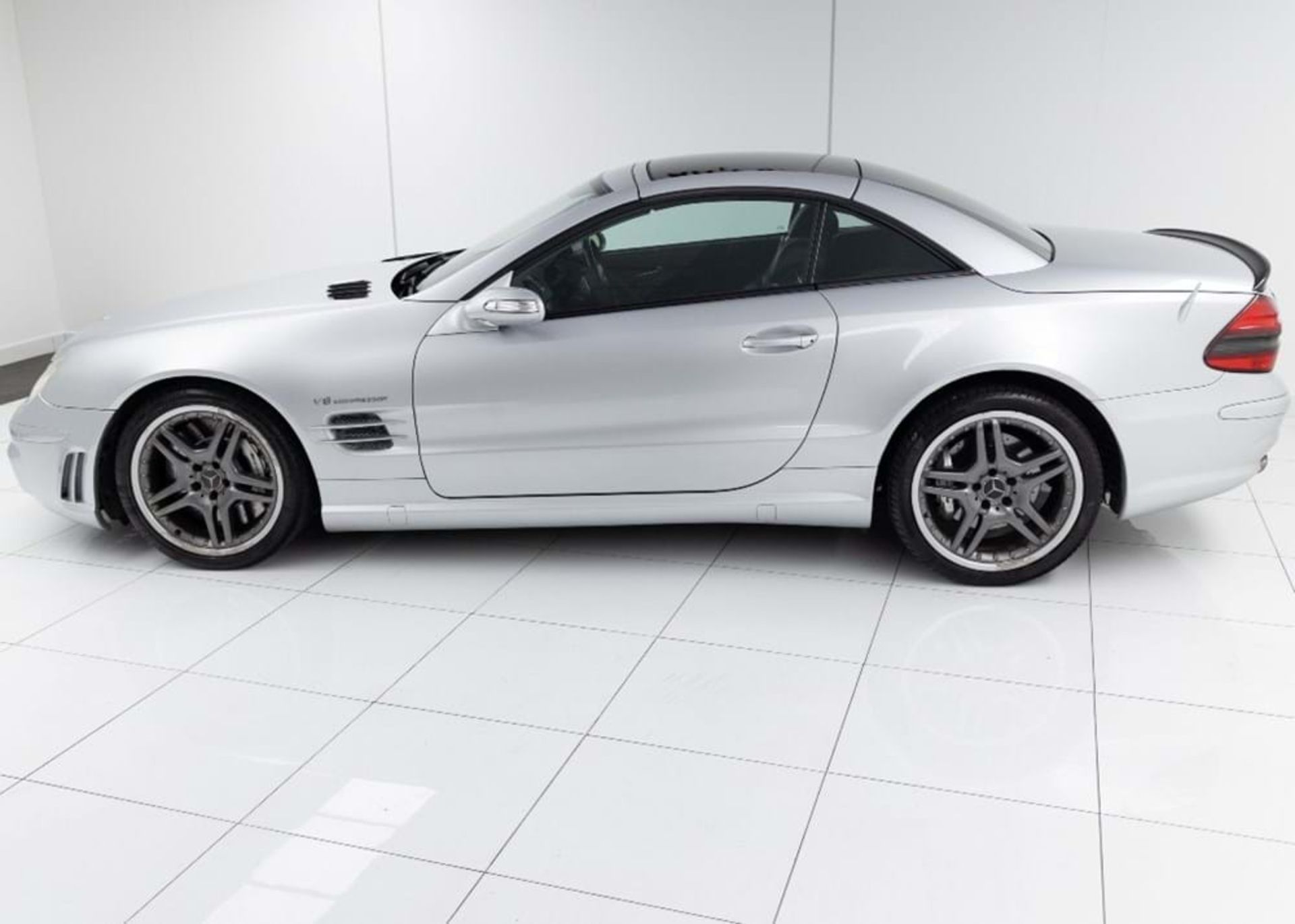 2006 Mercedes-Benz SL55 AMG F1 Performance Package - Image 2 of 9