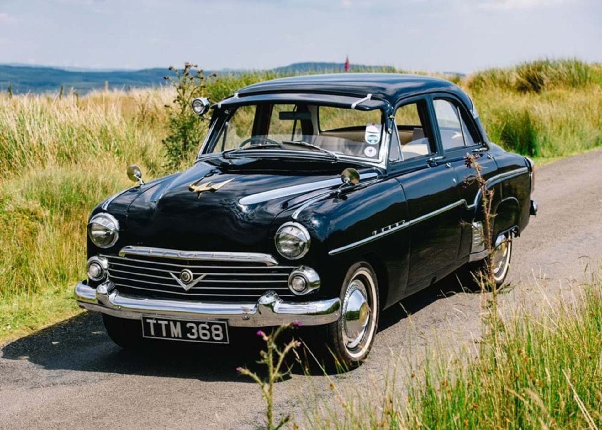 1957 Vauxhall Velox - Image 8 of 9