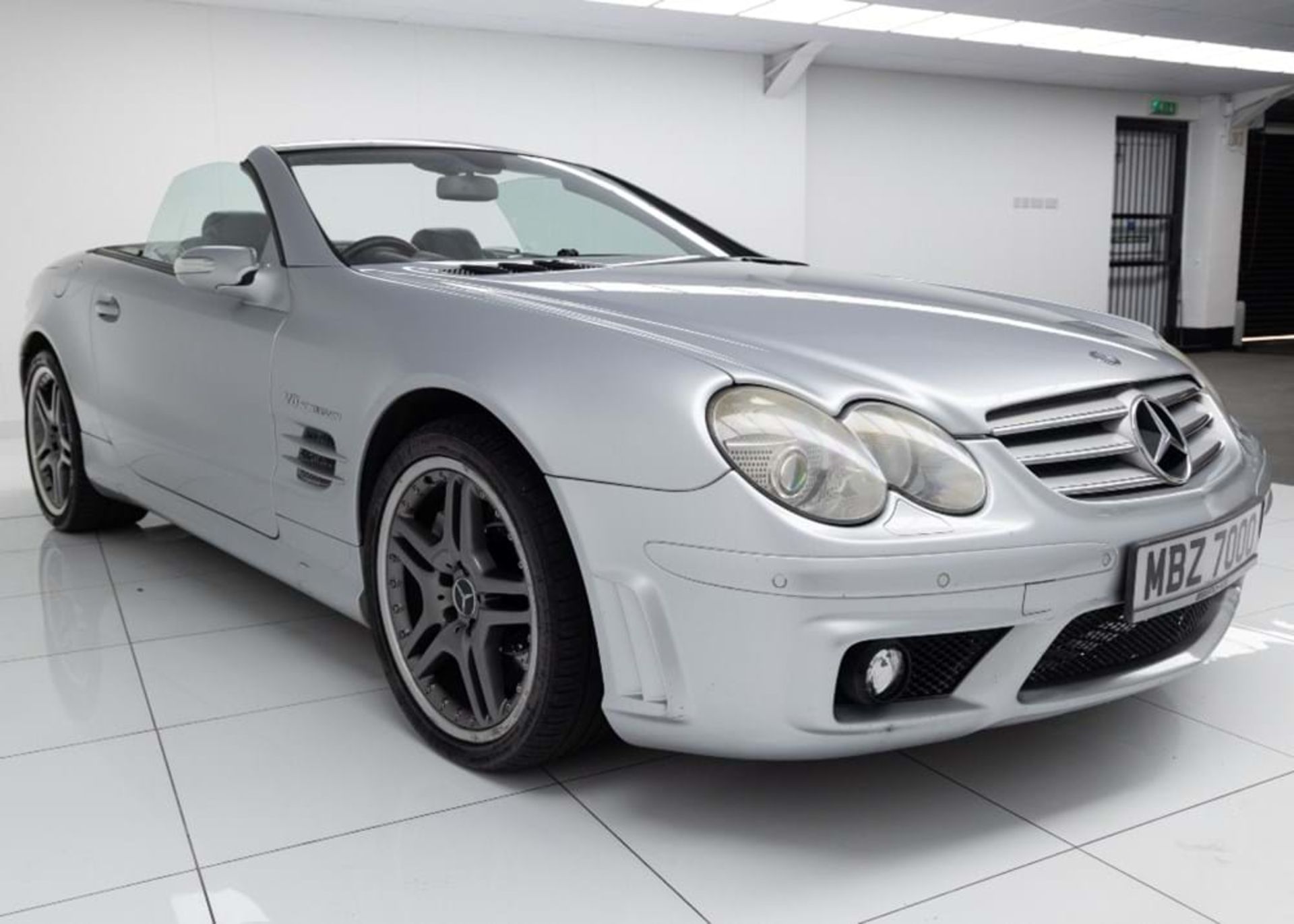 2006 Mercedes-Benz SL55 AMG F1 Performance Package - Image 3 of 9