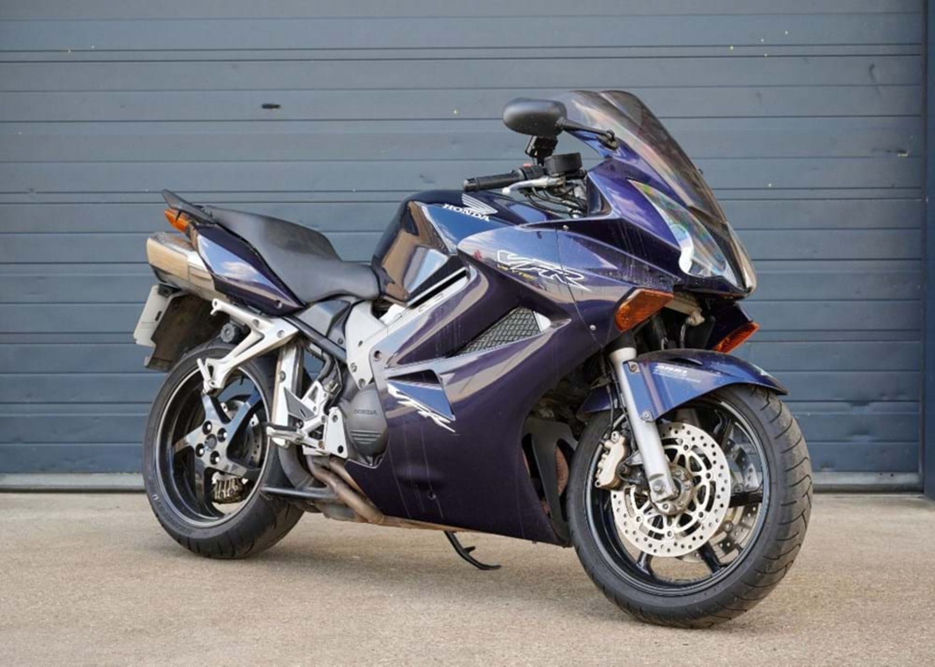 2002 Honda VFR800FA-2