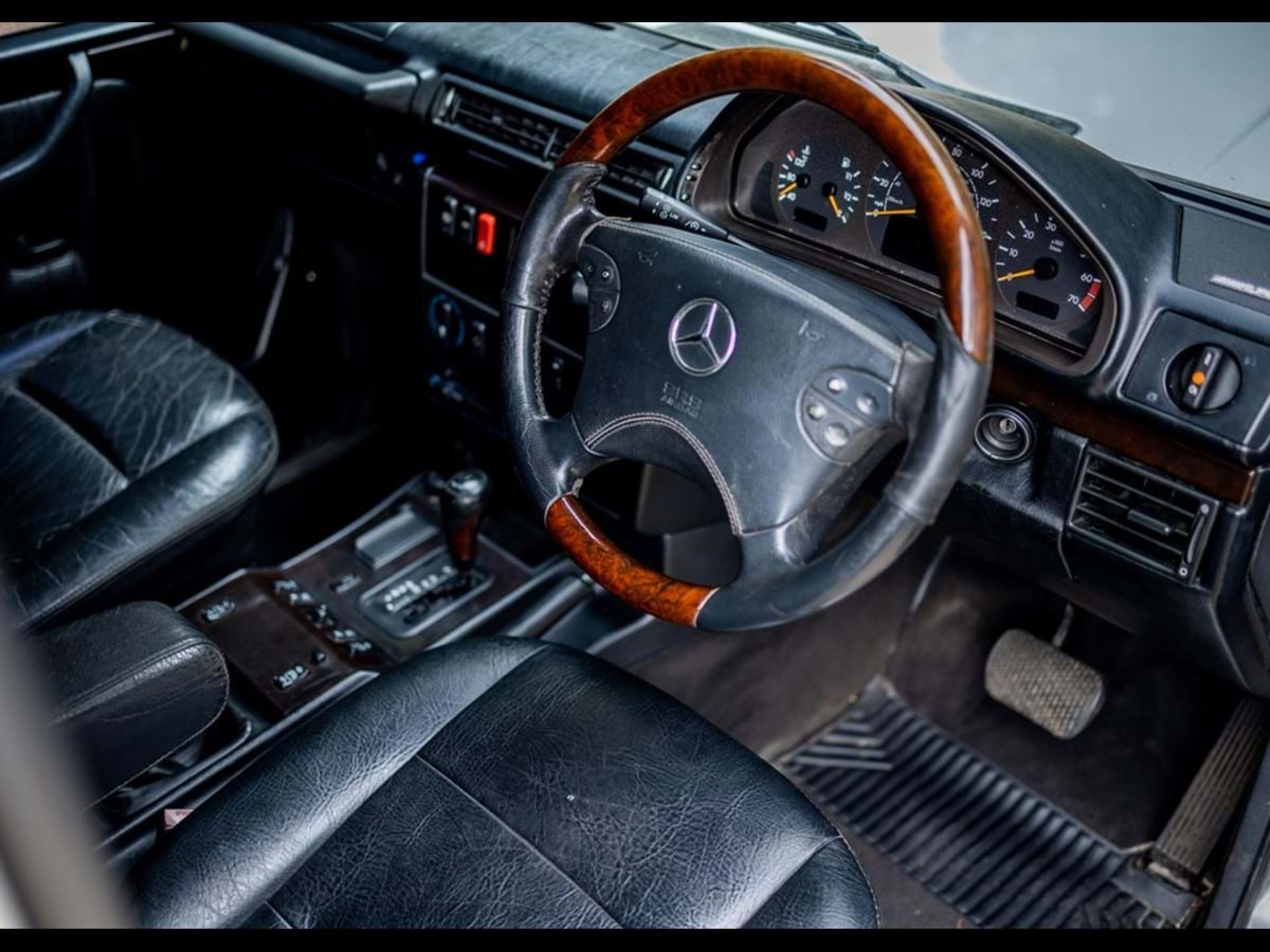 2000 Mercedes-Benz G500 ex-Eric Clapton - Image 4 of 19
