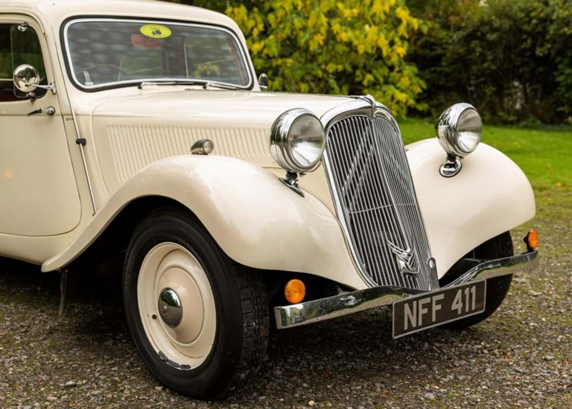 1948 Citroën Traction Light 15 (Small Boot) - Image 4 of 9