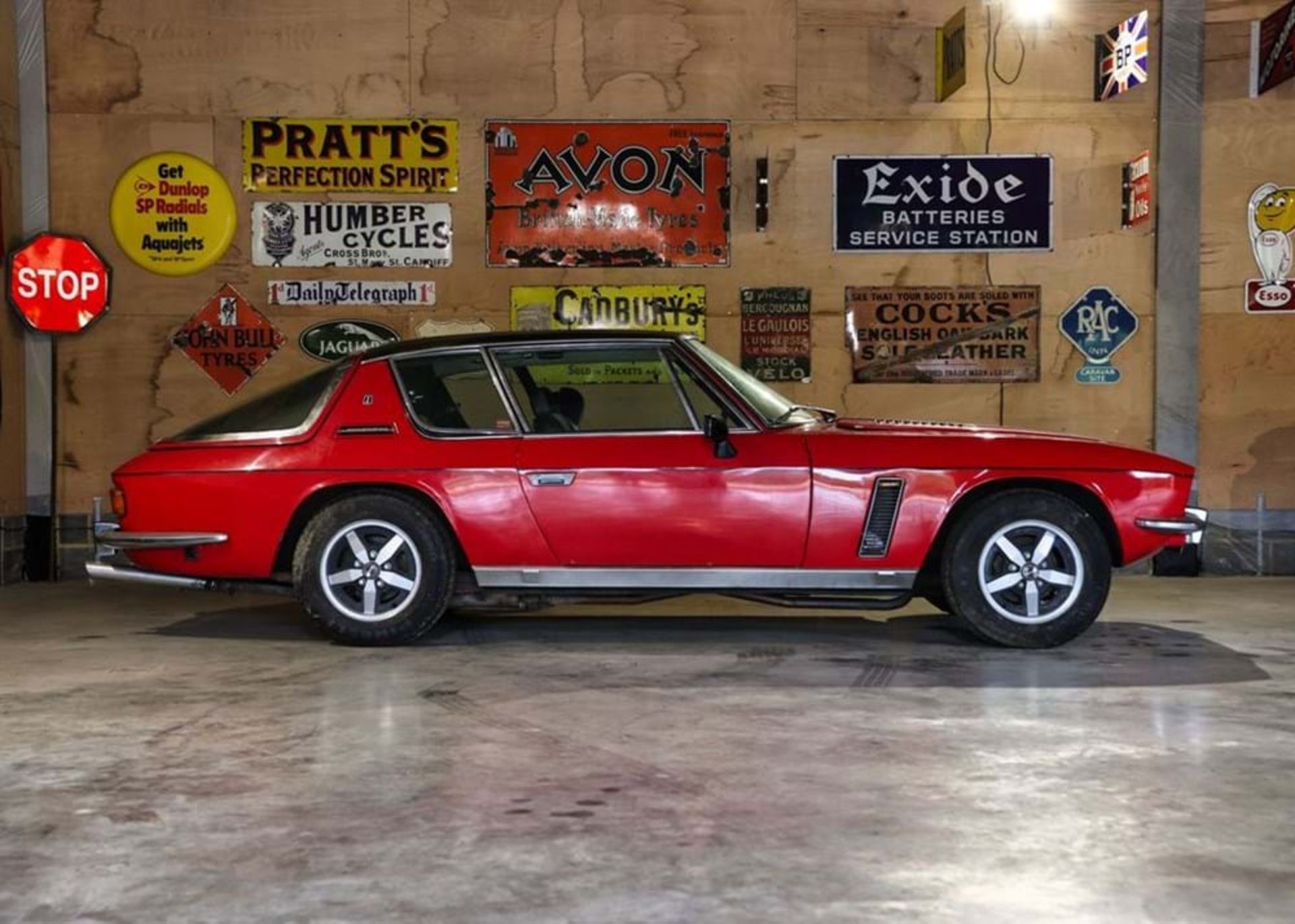 1974 Jensen Interceptor Mk. III - Image 2 of 10