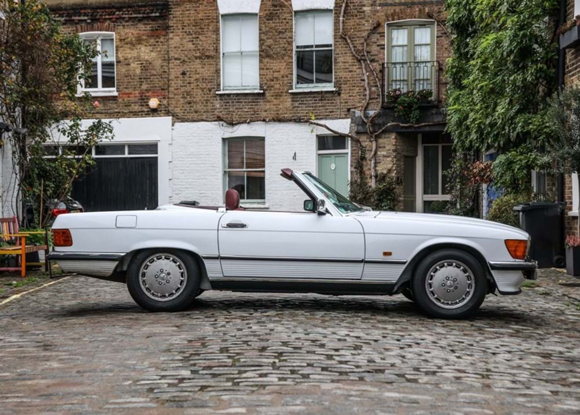 1987 Mercedes-Benz 420 SL - Image 8 of 10