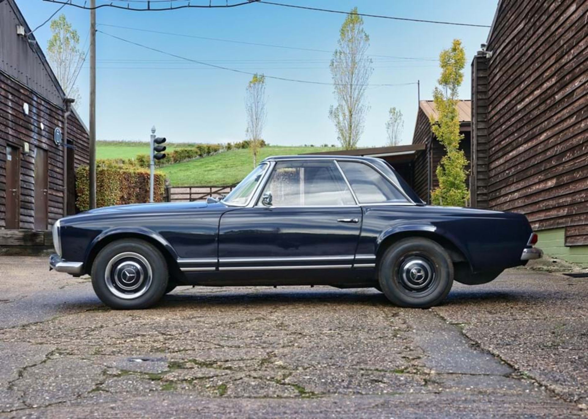 1964 Mercedes-Benz 230 SL - Image 2 of 10