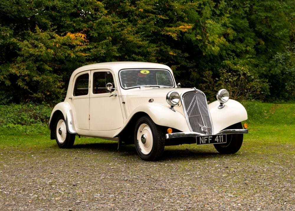 1948 Citroën Traction Light 15 (Small Boot)