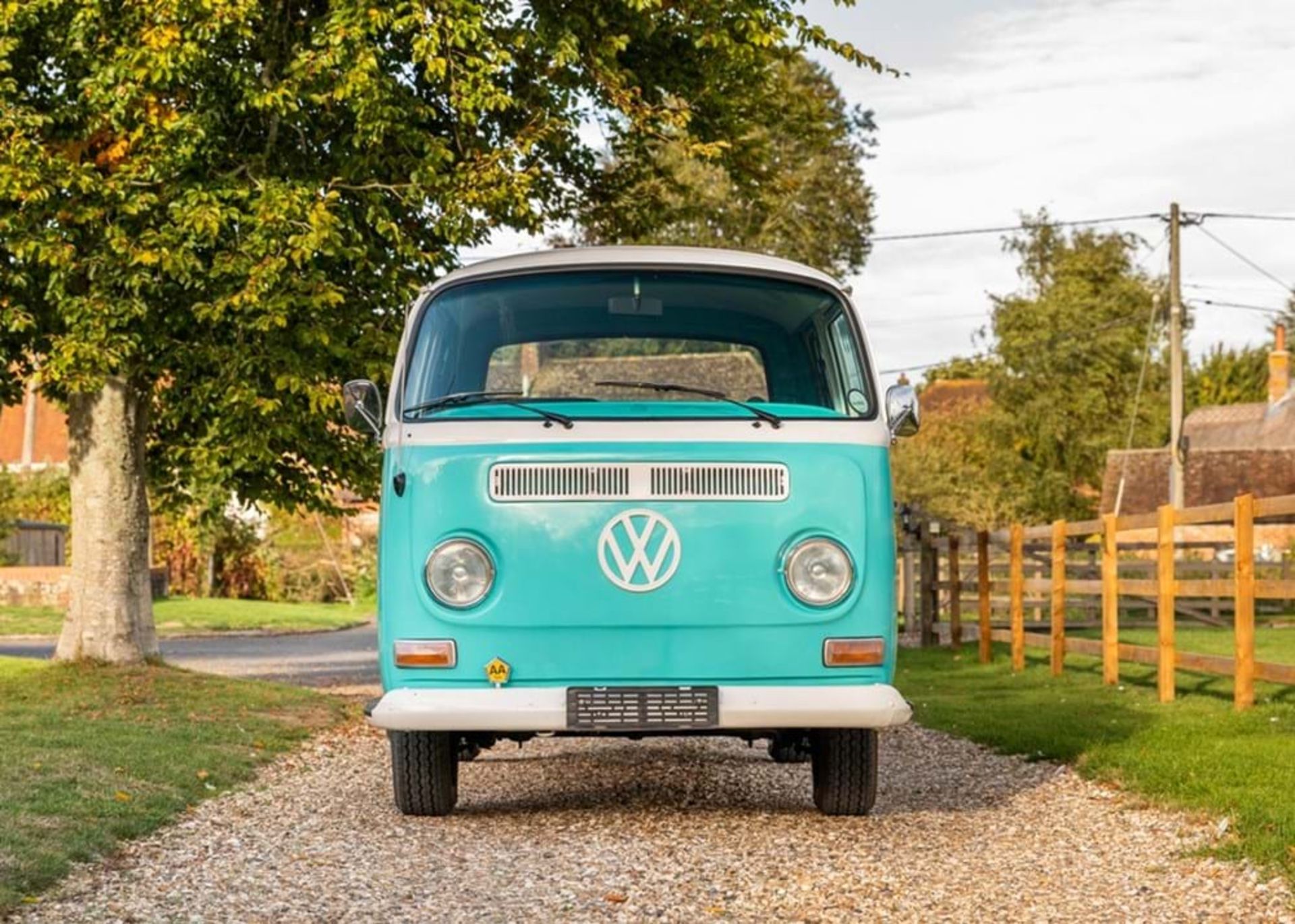 1970 Volkswagen T2 Crew Cab Pick-up - Image 2 of 10