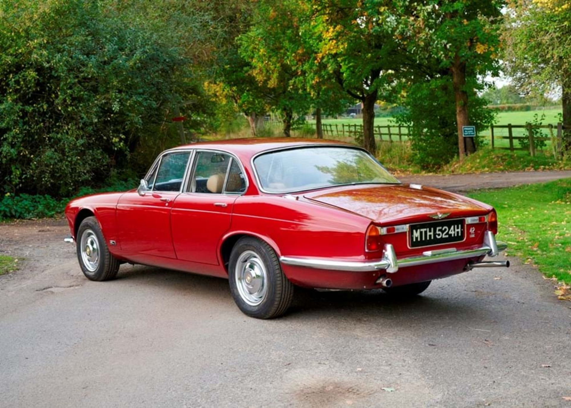 1970 Jaguar XJ6 Series I - Image 4 of 10