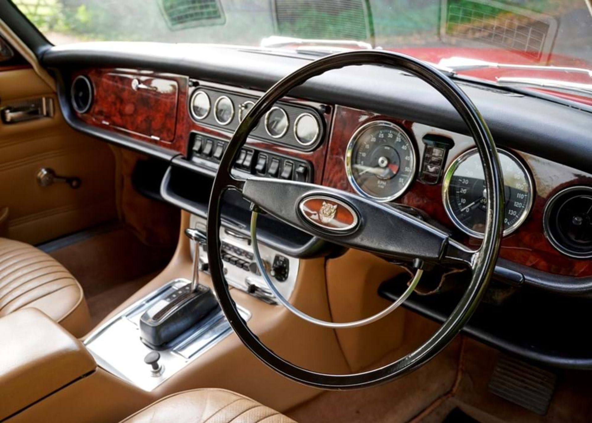 1970 Jaguar XJ6 Series I - Image 5 of 10