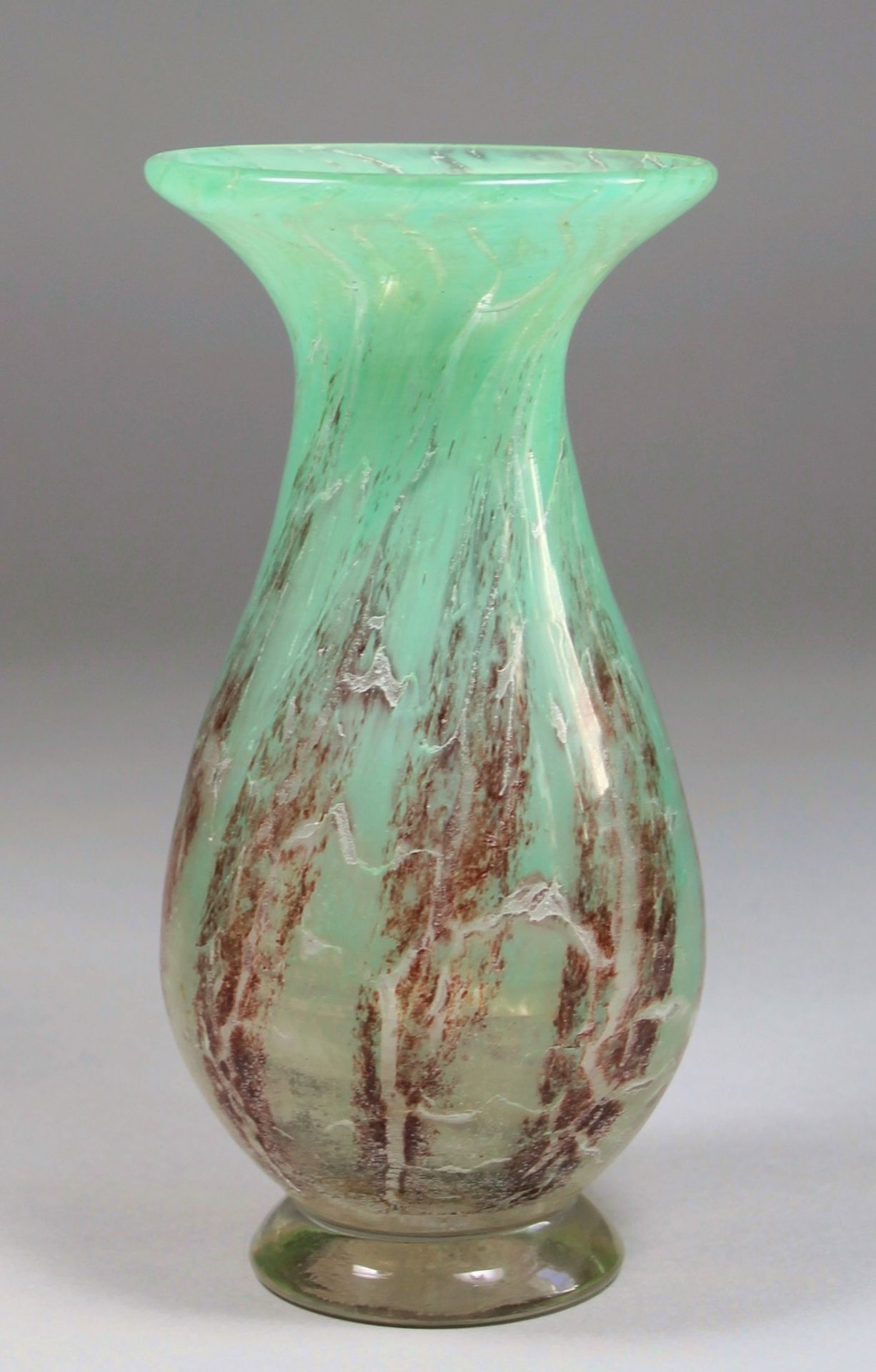 1 Vase Glas "WMF Ikora", Klarglas mit hellgrünen und braunen Einschmelzungen, H ca. 20cm,