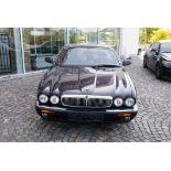 PKW Jaguar XJ8