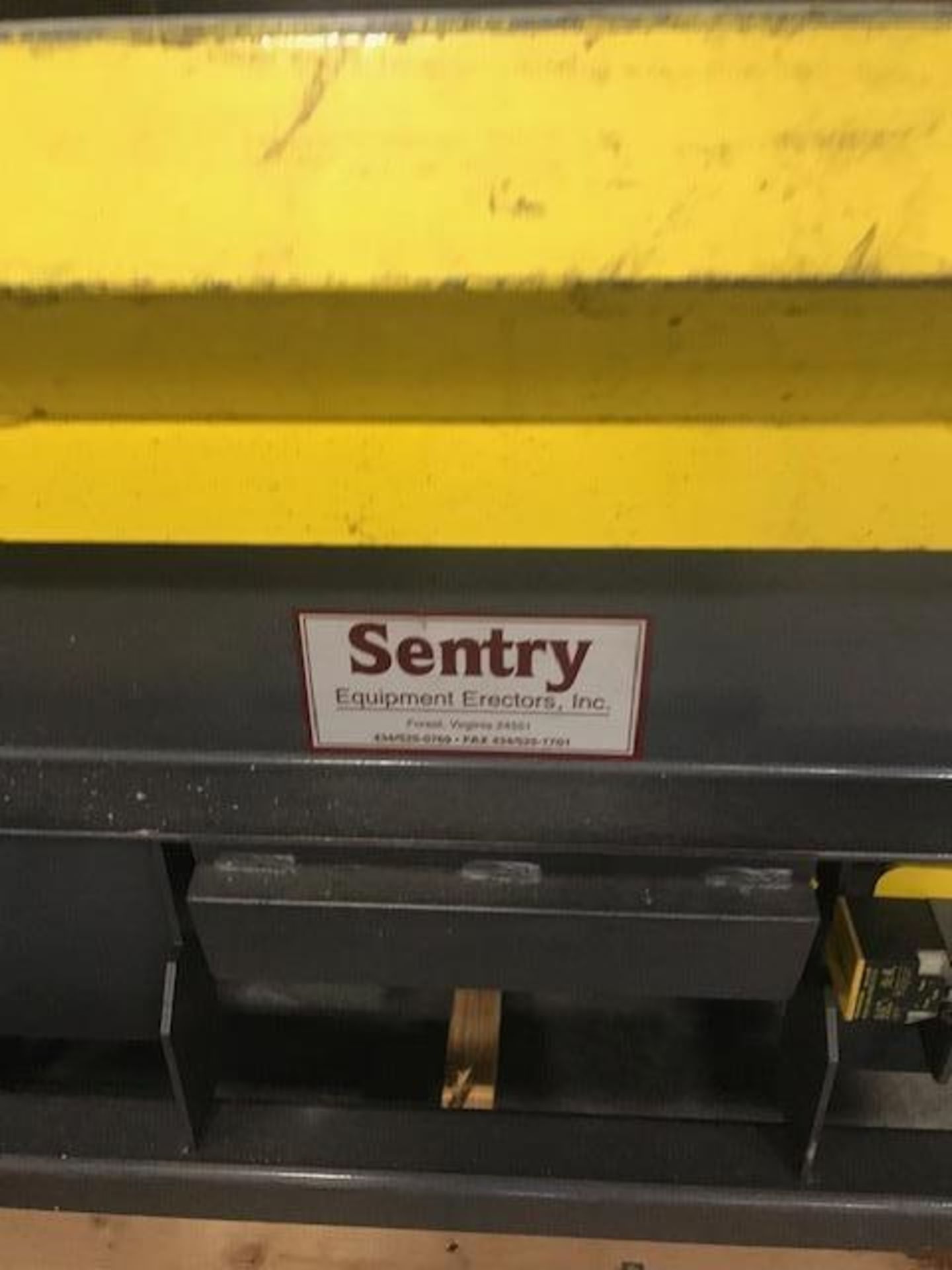 Sentry Model 16540 Bulk Depalletizer - Image 7 of 48