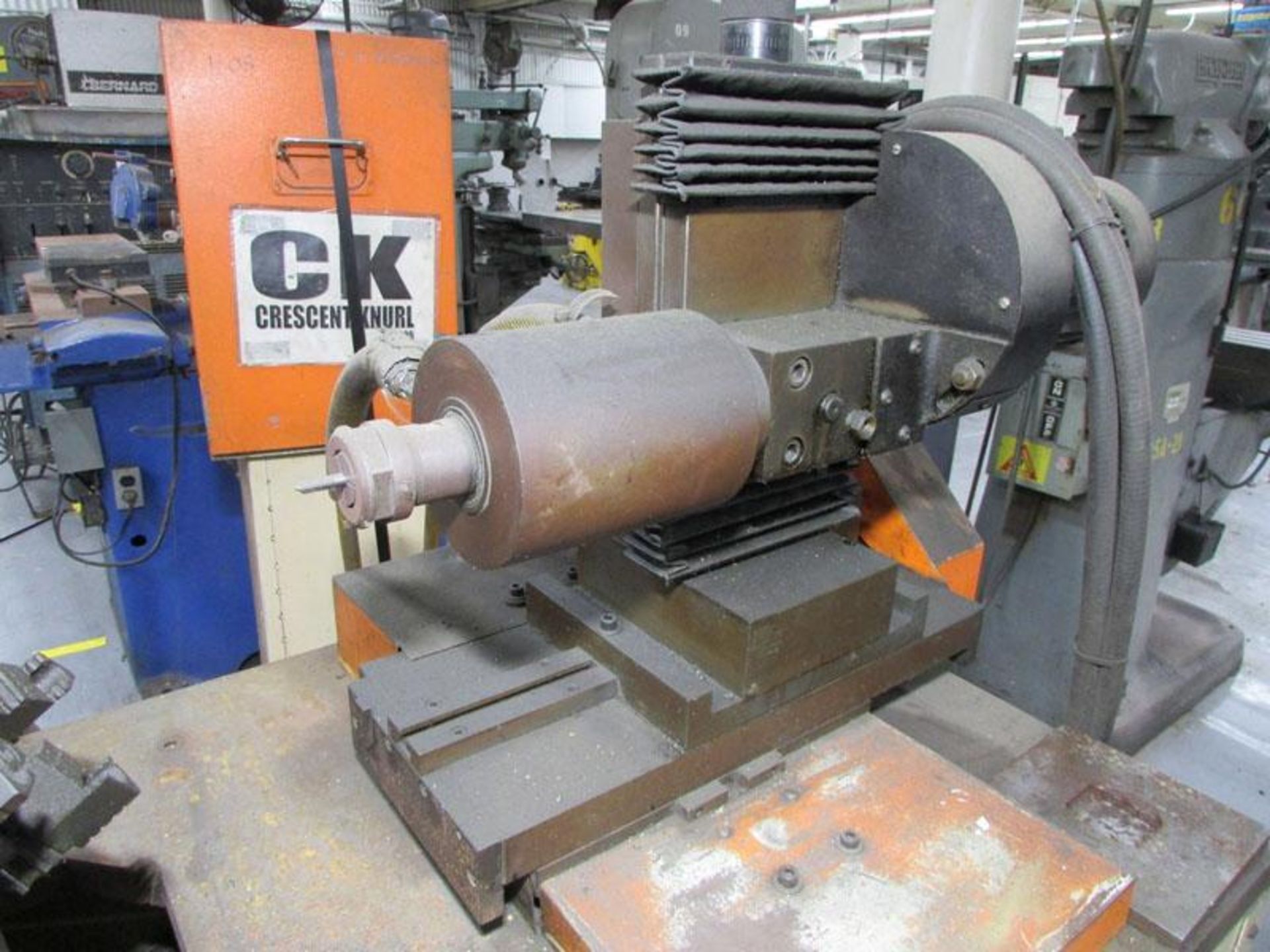 BRK Autopitch CNC Crescent Knurling Mould Milling Machine - Image 4 of 8