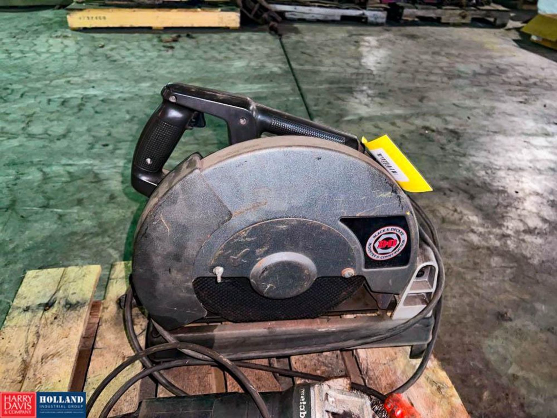 Black & Decker 14" Chop Saw