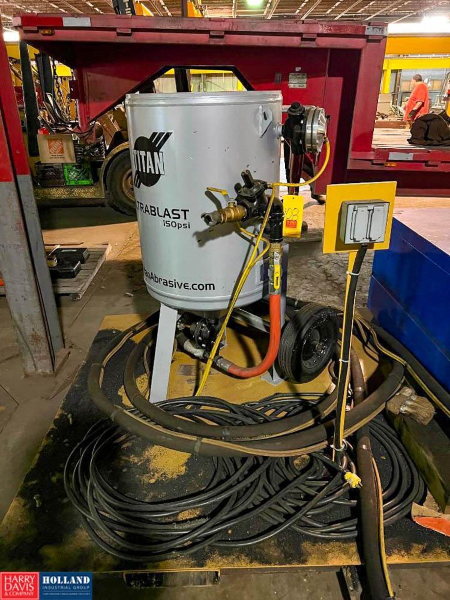 2021 Titan Ultrablast 150 SIi Mobile Sand Blaster with Hoses, Pump, Ventilated Helmet, Wiring and Ko - Image 3 of 10