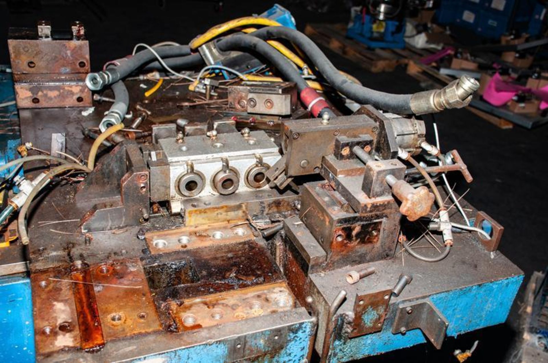 Parts of custom hydraulic work station, hydraulic tank, pump, etc. see photos - Image 6 of 12