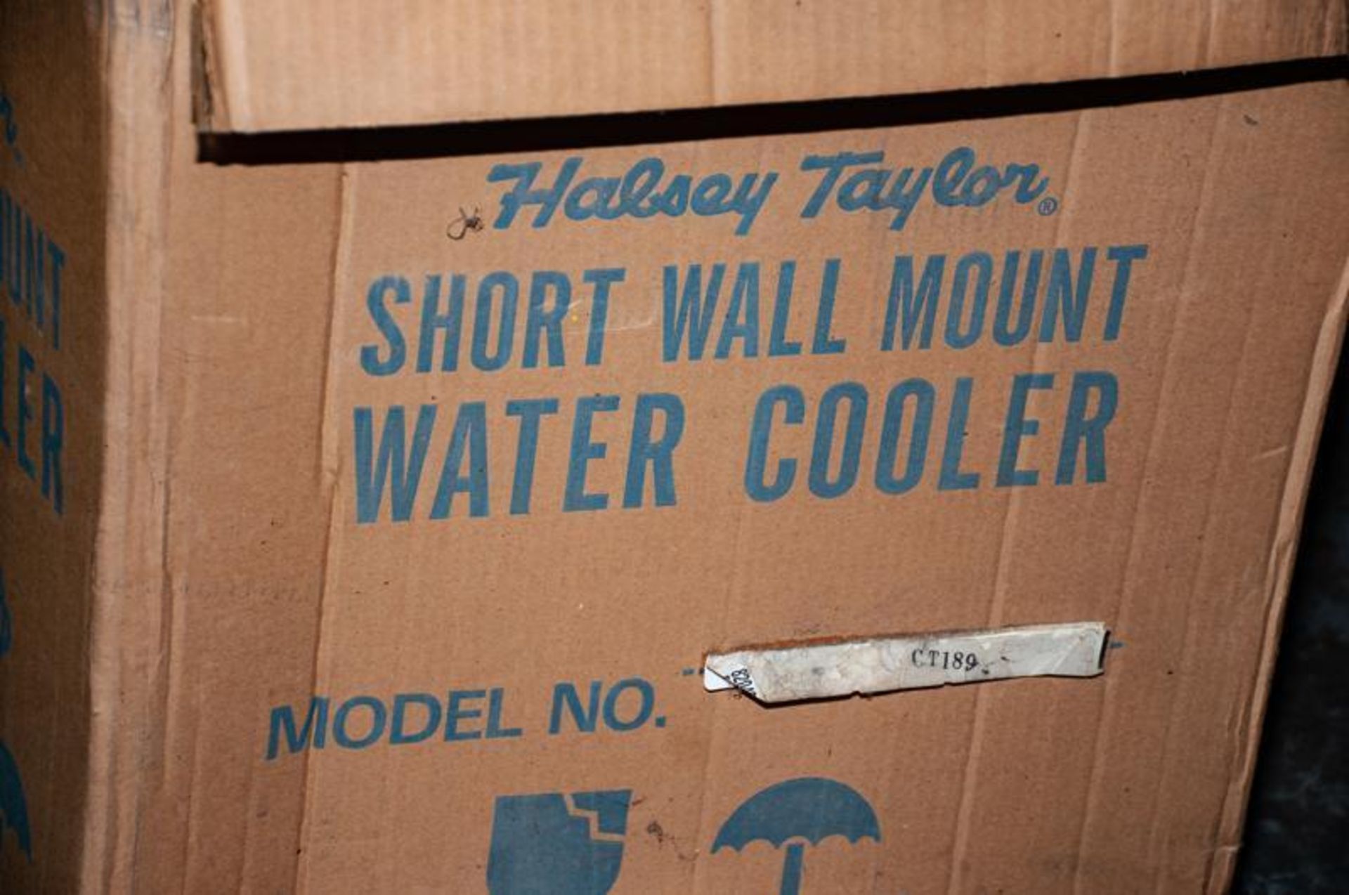 Short, wall mount water cooler Halsey Taylor appears to be new in box