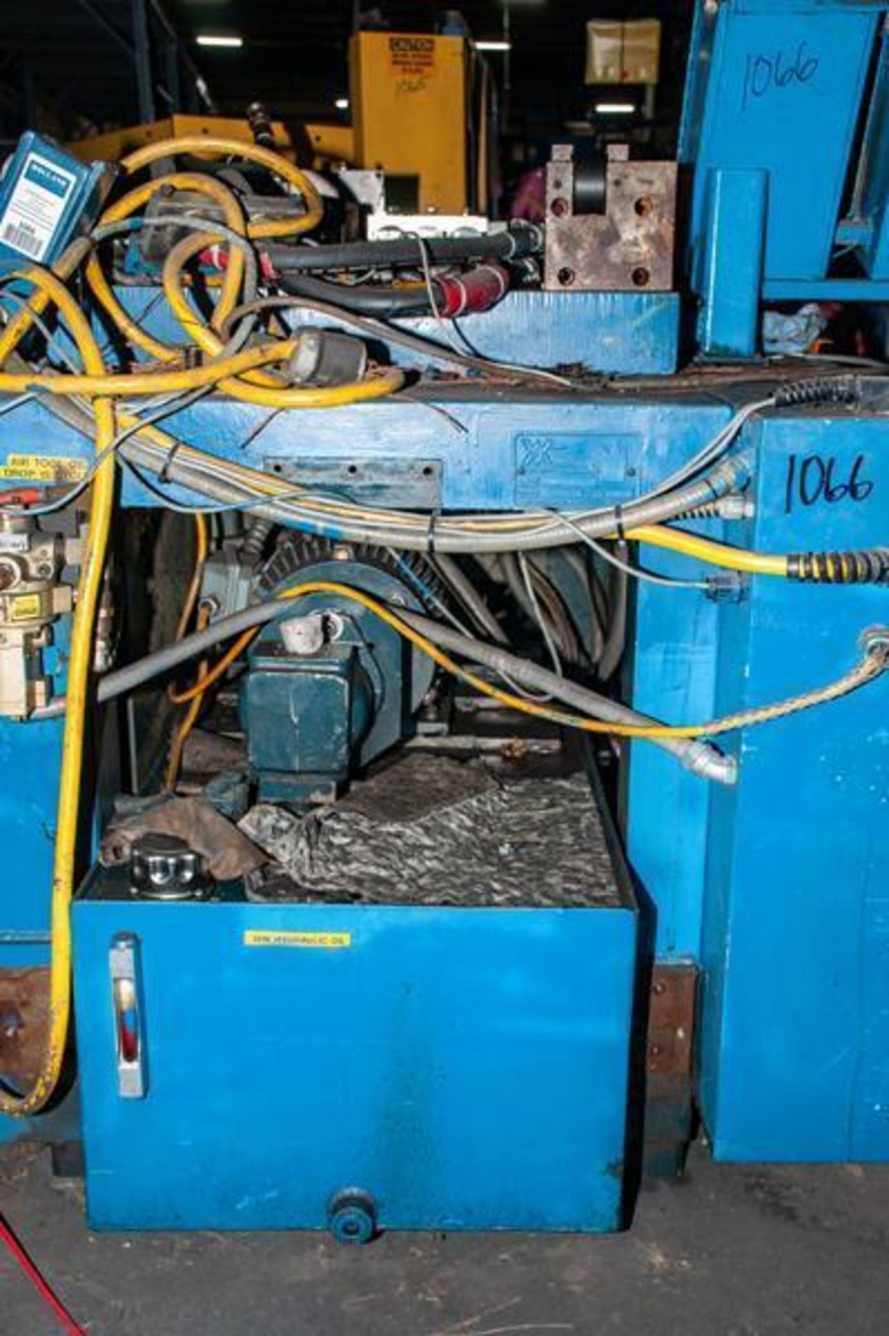 Parts of custom hydraulic work station, hydraulic tank, pump, etc. see photos - Image 3 of 12