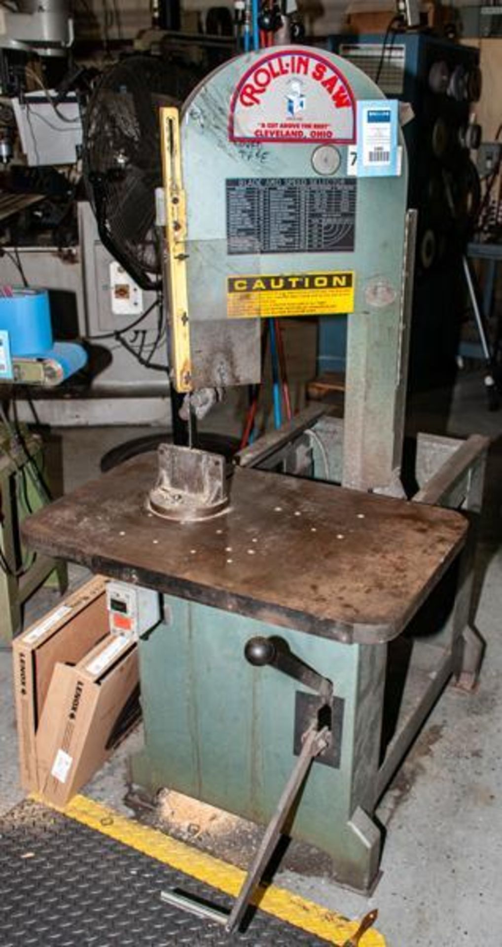 Roll In SAW, Vert. Bandsaw 29-1/2 x 18-1/2" table