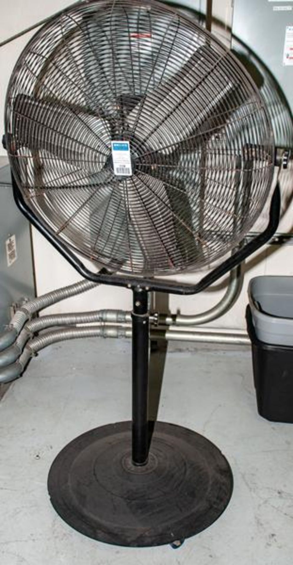 HDX 30" Pedestal fan 120v