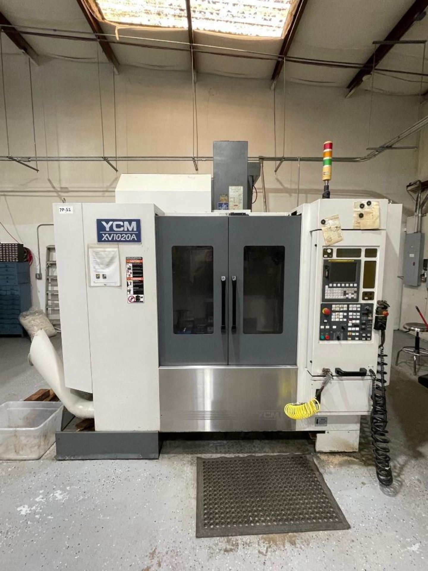 2011 YCM XV1020A, Mfg # 0678 CNC Vert machining center. w/ tool changer, 24 position tool carousel - Image 2 of 17