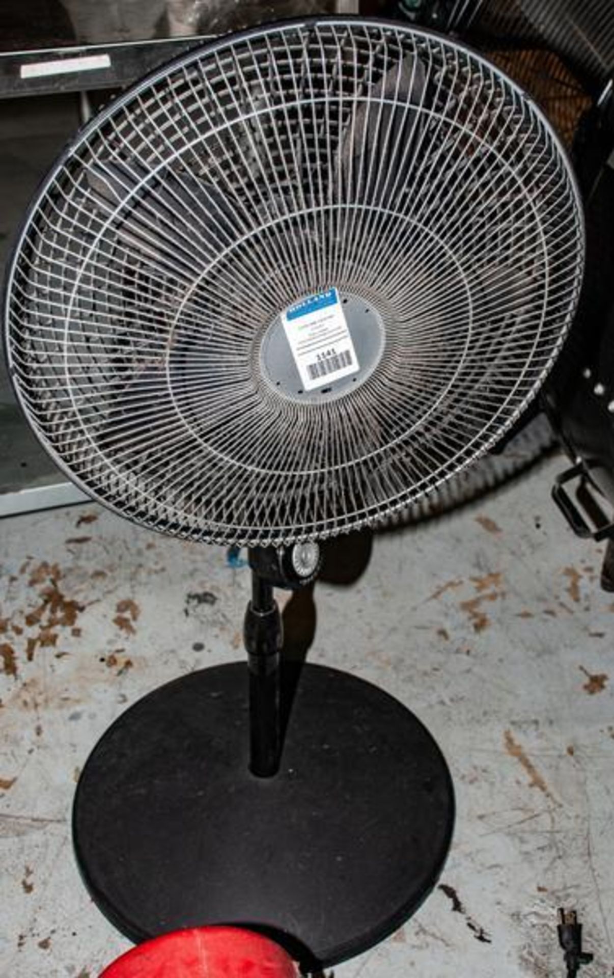 18" pedestal fan