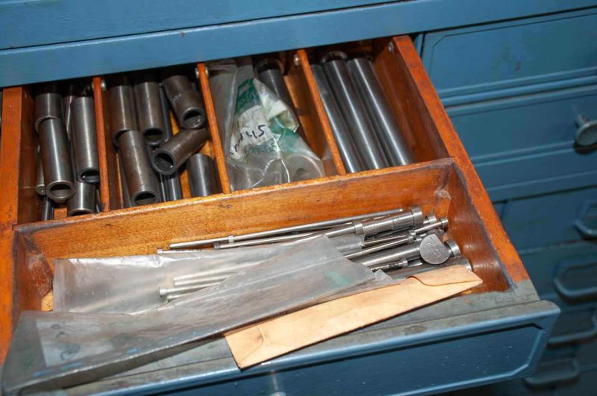 Stacked small parts cabinets (3) stacks, w/ contents, hardware, screws, nuts, bolts, washers, set sc - Image 21 of 24