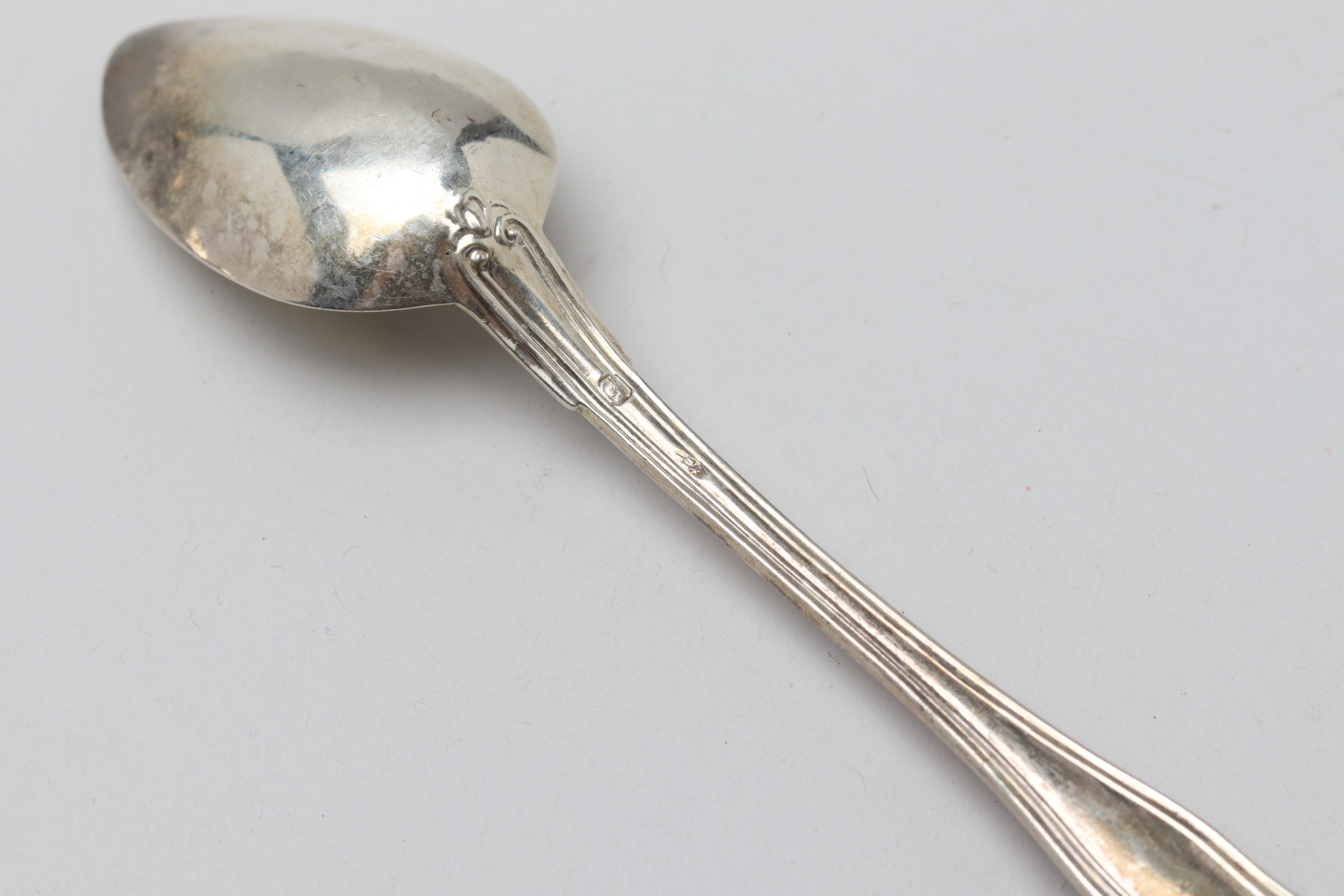 A SET OF TWELVE FRENCH SILVER TEASPOONS - Image 3 of 3