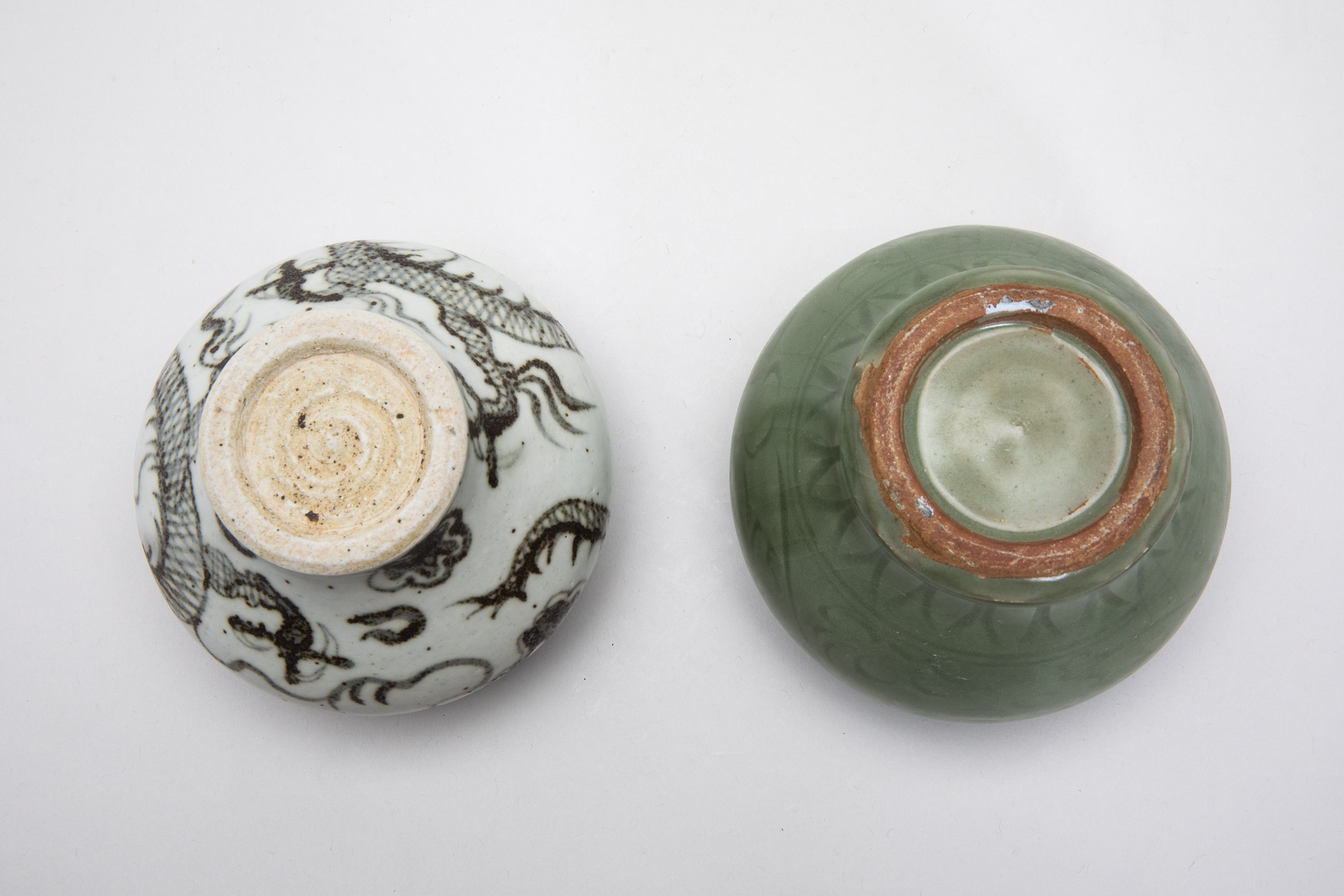 TWO VASES AND COVERS - Image 4 of 4
