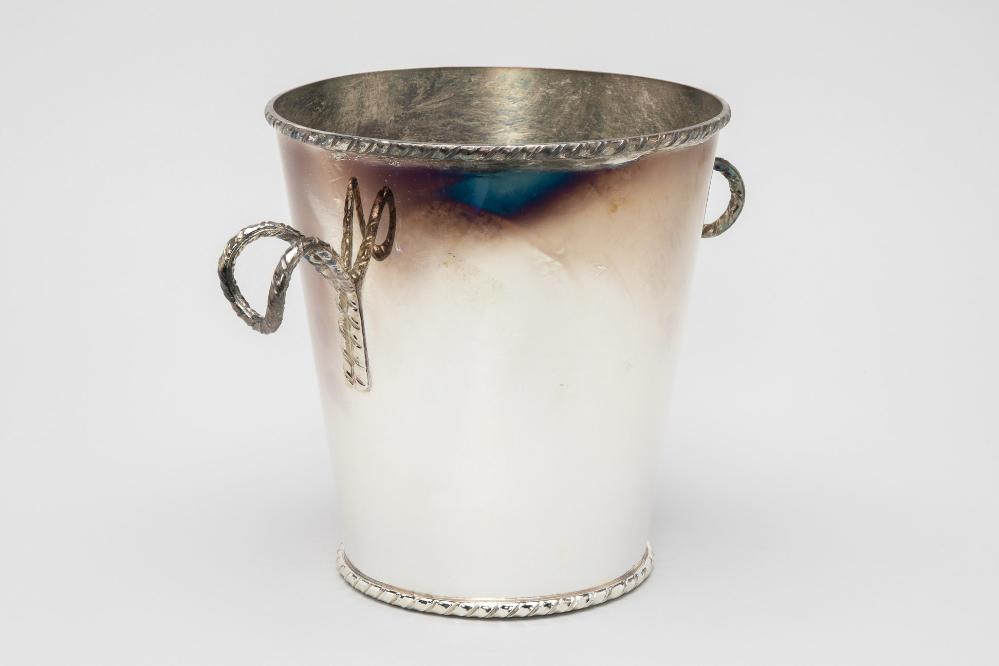 A SILVER PLATED TWIN HANDLED WINE COOLER (2) - Image 2 of 3