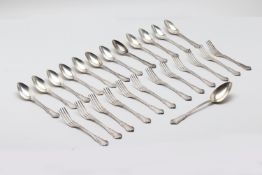 A SET OF FRENCH SILVER FLATWARE