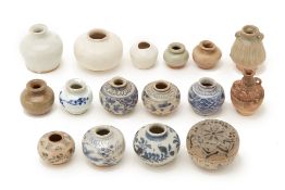 A GROUP OF SMALL ORIENTAL VASES, JARLETS AND A BOX