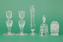 A GROUP OF CUT GLASS ITEMS