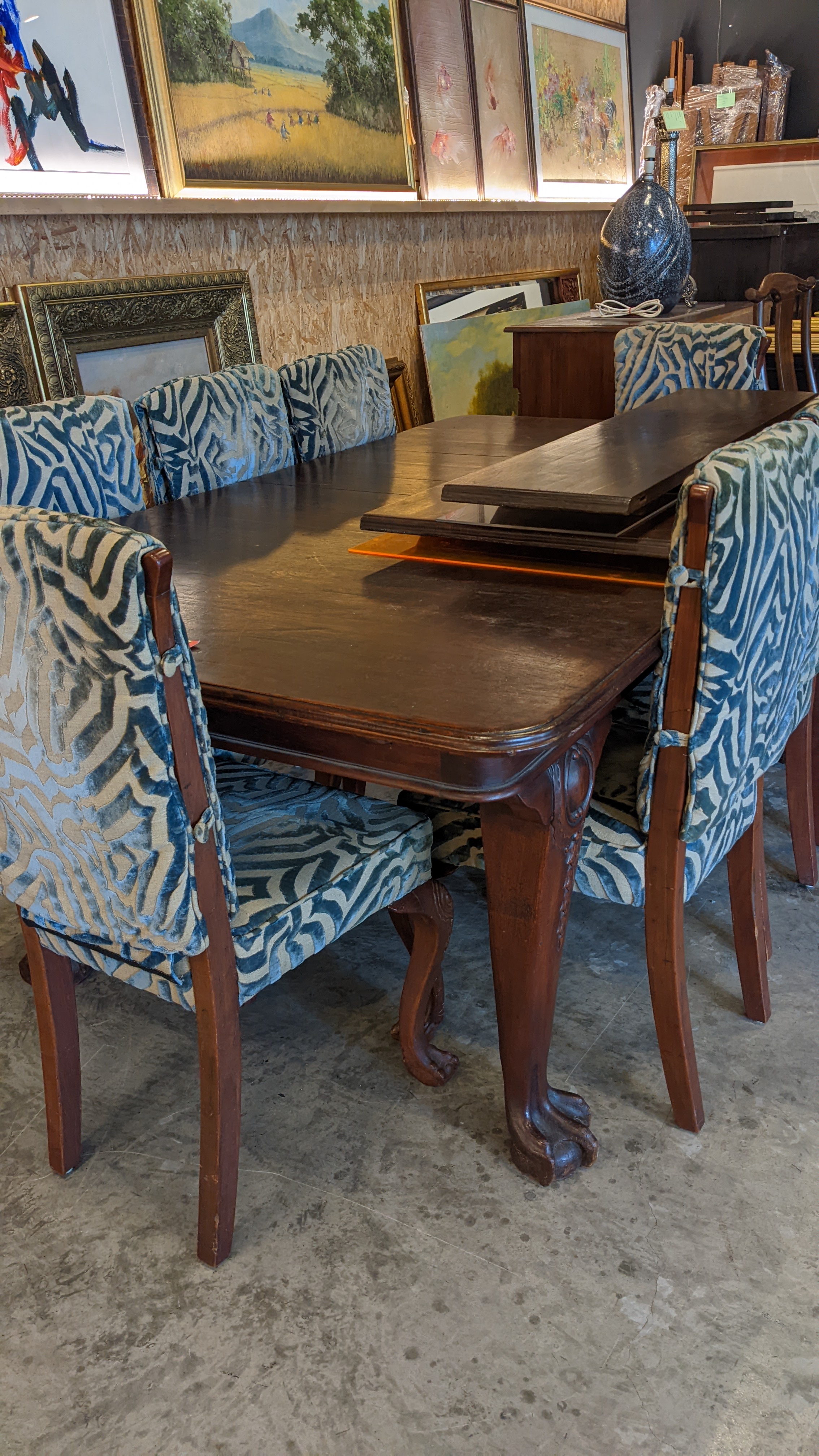 A TEAK DINING TABLE AND EIGHT BESPOKE DESIGNERS GUILD CHAIRS - Image 8 of 11