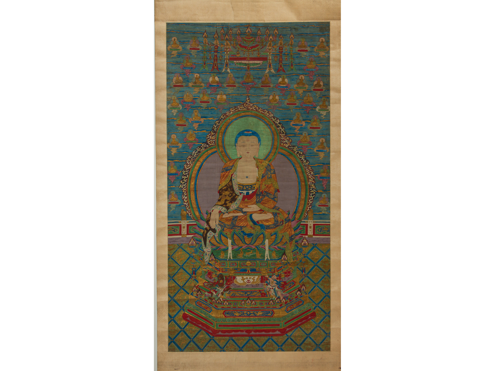 A LARGE TIBETAN THANGKA OF BUDDHA