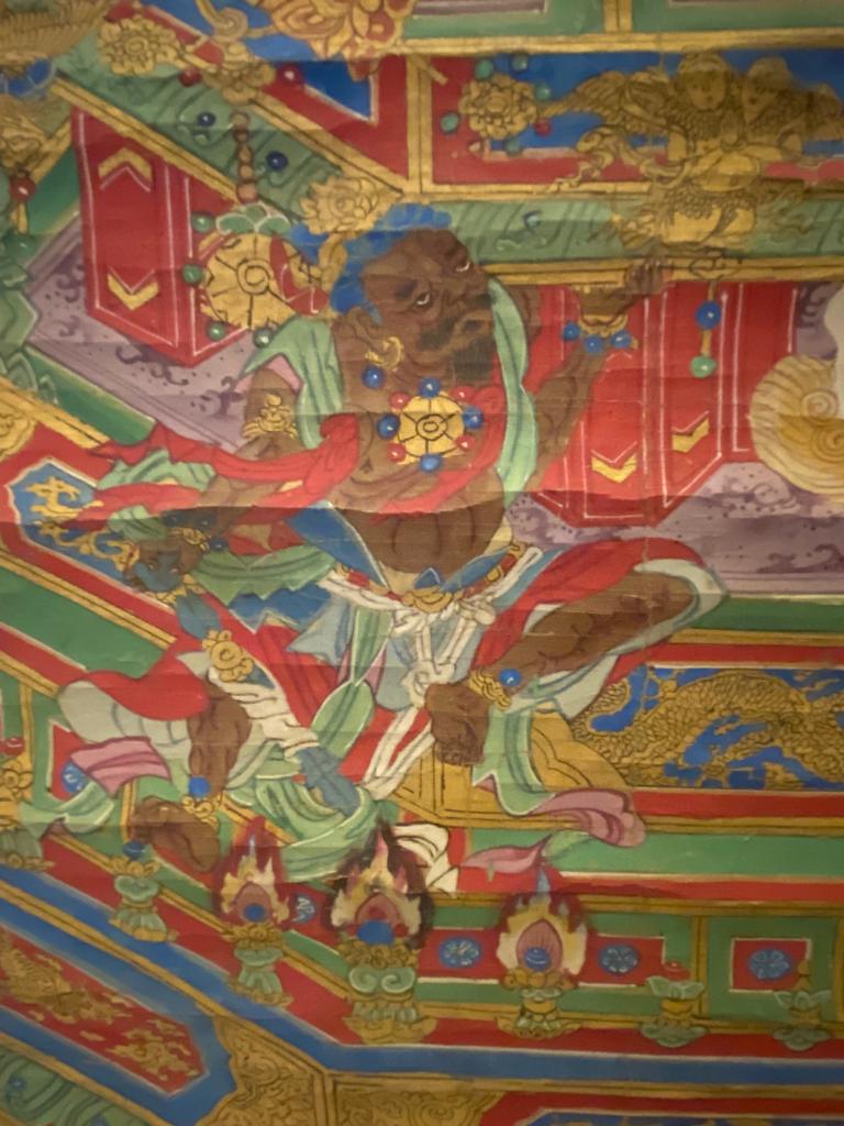 A LARGE TIBETAN THANGKA OF BUDDHA - Image 13 of 16