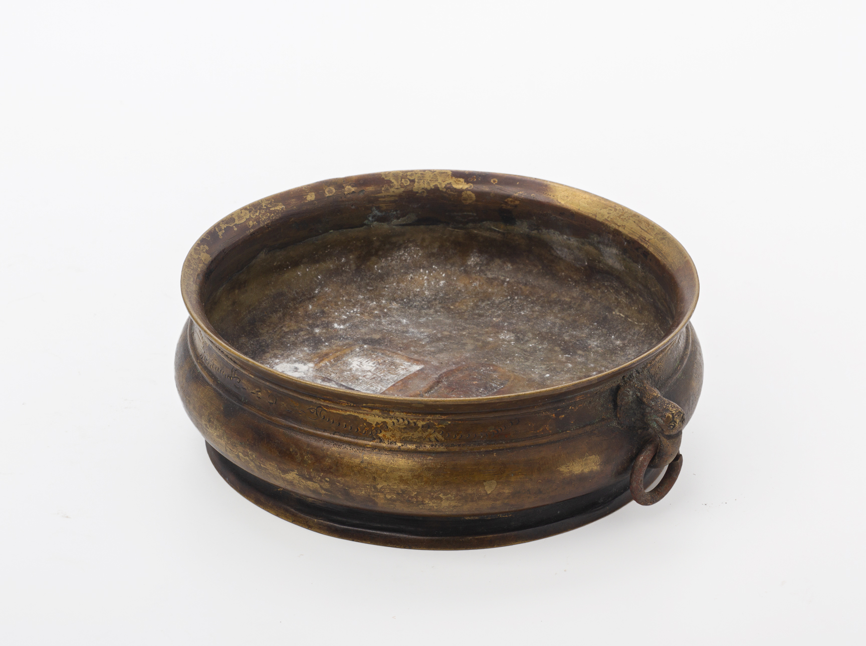 TWO CHINESE BRONZE TWIN HANDLED CENSERS - Image 4 of 5