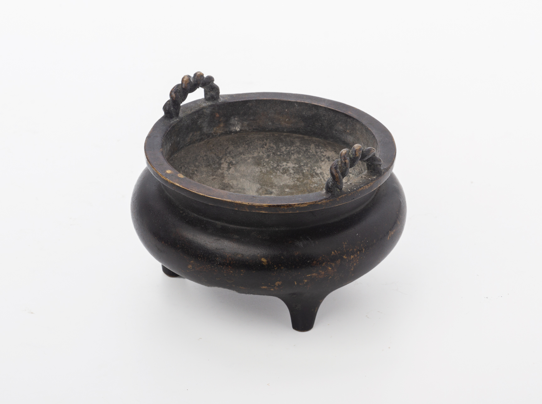 TWO CHINESE BRONZE TWIN HANDLED CENSERS - Image 3 of 5