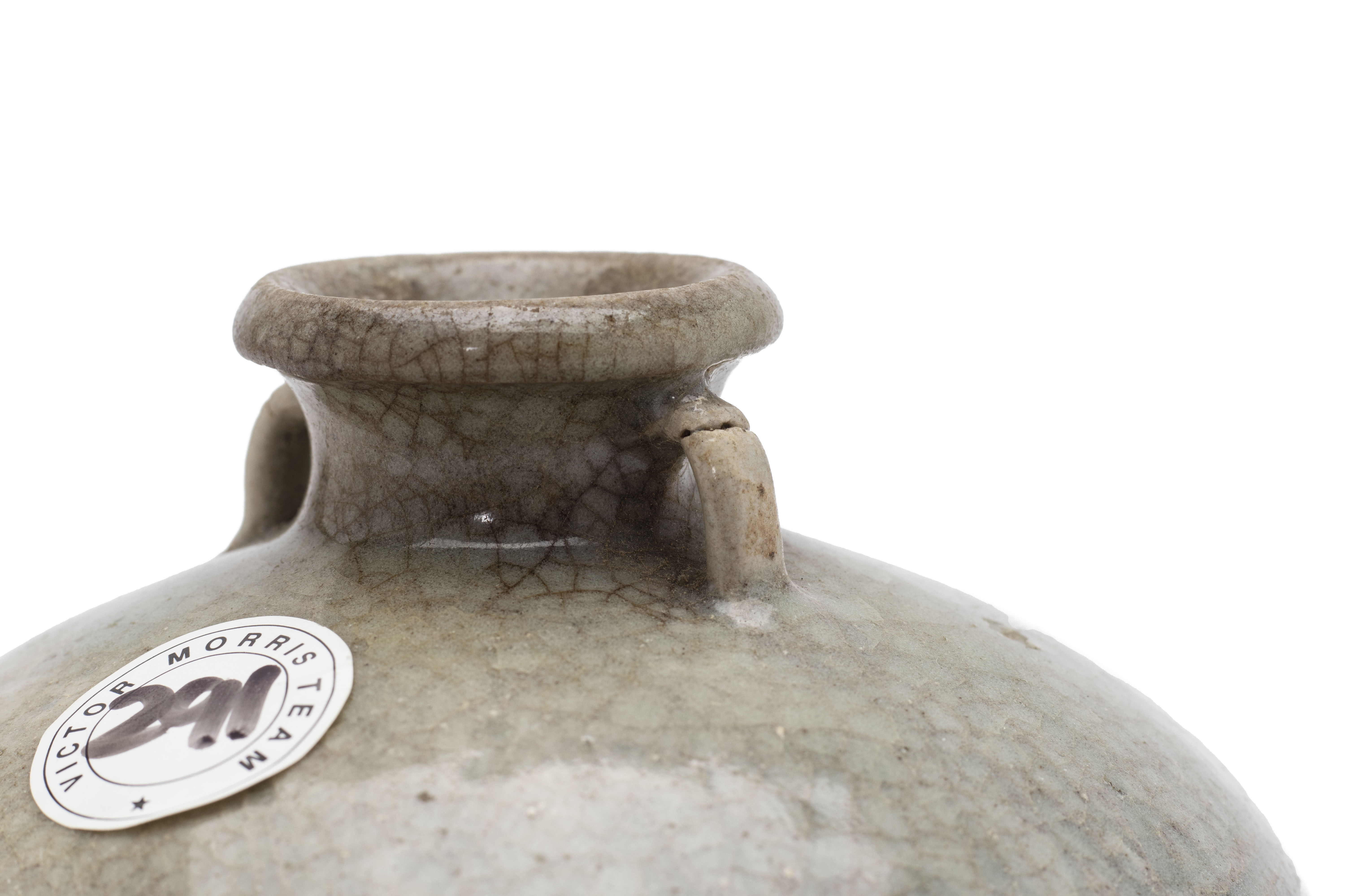 A CELADON TWIN HANDLED JAR - Image 3 of 4