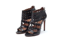 A PAIR OF ALAÏA BLACK HEELED STRAPPY SANDALS EU 36