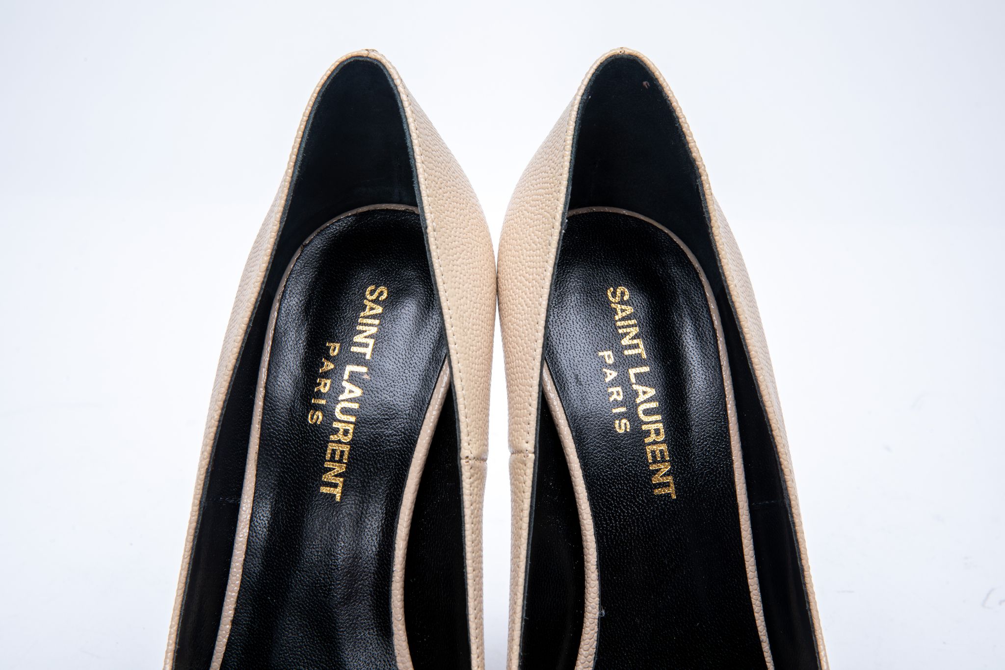 A PAIR OF YVES SAINT LAURENT BEIGE PLATFORM HEELS EU 36 - Image 4 of 4