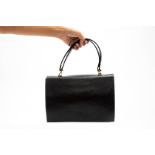 A MARNI BLACK LEATHER SHOULDER BAG