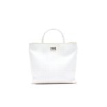 A BURBERRY WHITE/CREAM HANDBAG