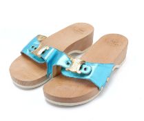 A PAIR OF CELINE LEATHER SANDALS EU 37