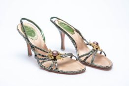 A PAIR OF RENE CAOVILLA GREEN SANDALS EU36