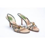 A PAIR OF RENE CAOVILLA GREEN SANDALS EU36