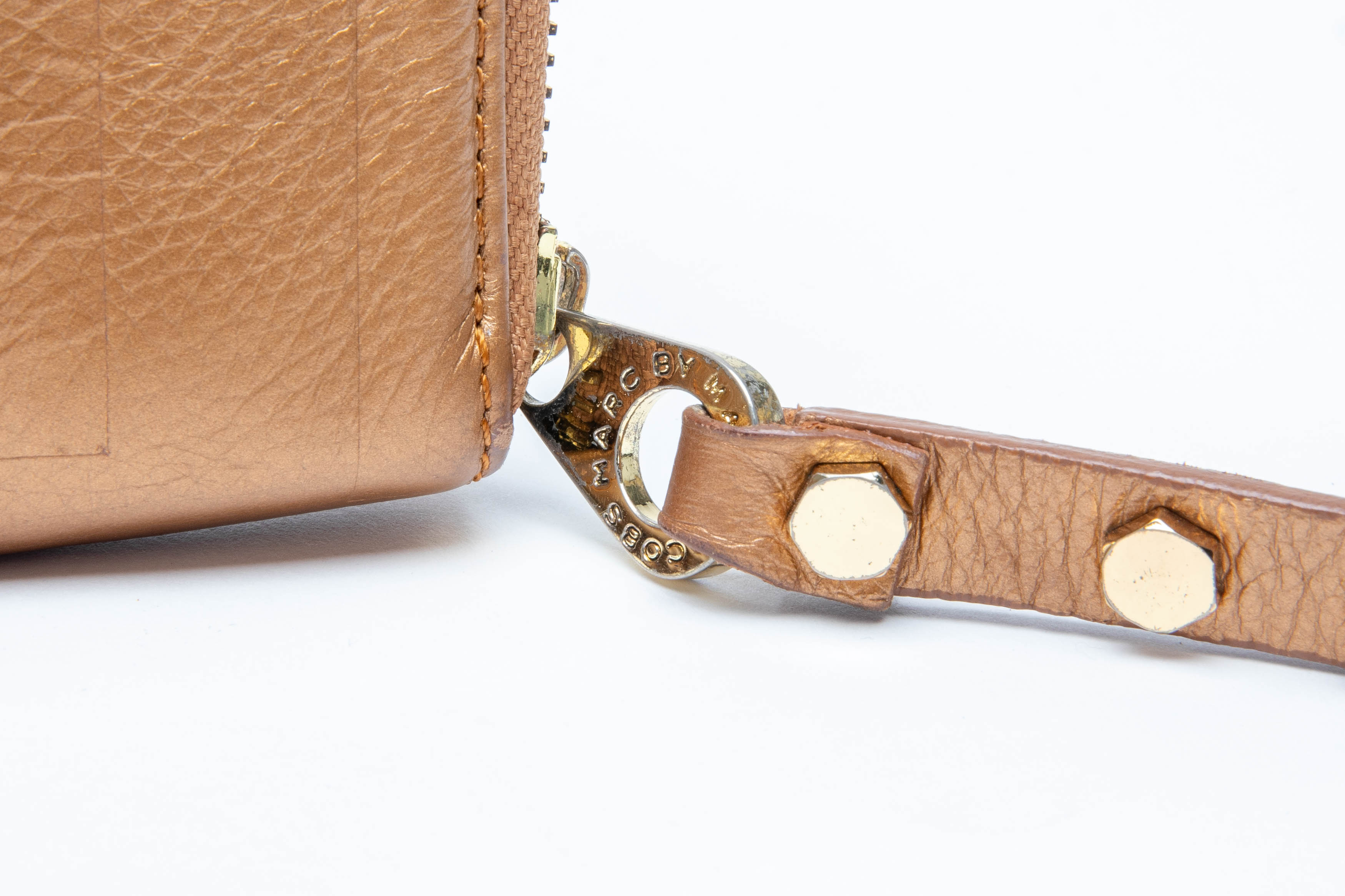 A MARC JACOBS SMALL CLUTCH BAG - Image 4 of 4